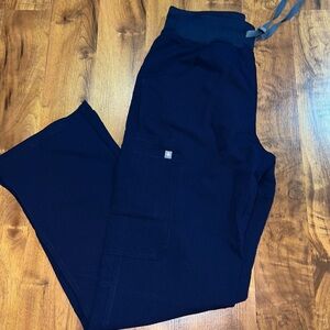 Figs Kadea Hugh waisted scrub pant